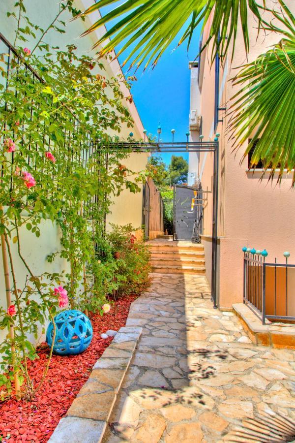 Villa Dolce Vita **** Premantura Exterior photo