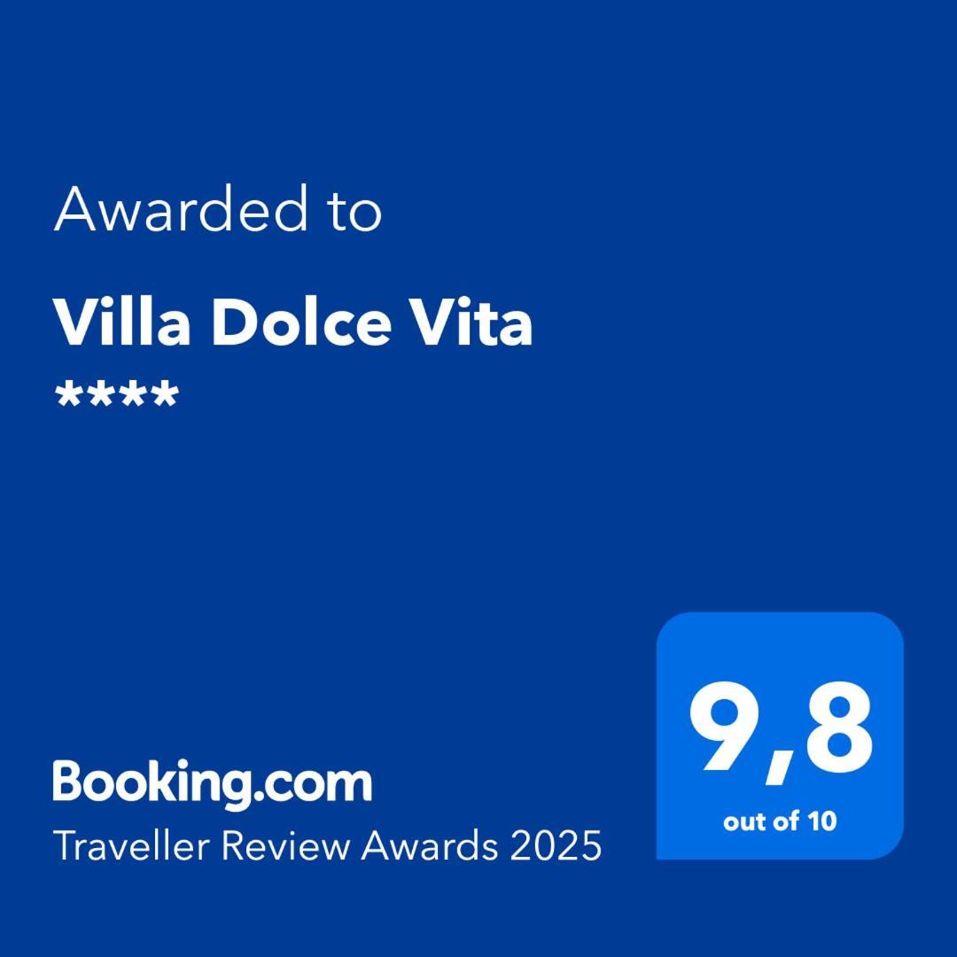Villa Dolce Vita **** Premantura Exterior photo